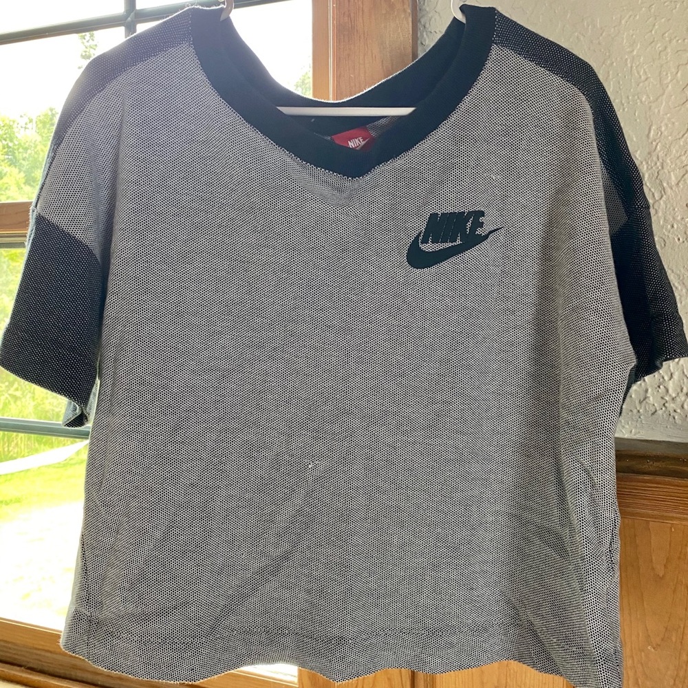 Nike workout top